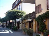 Botteghe in Piazza Vittoria