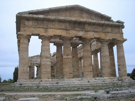 Parco Archeologico Tempio di Hera II detto di Nettuno  