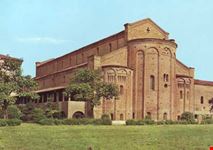 Abbazia (sec XI-XII) lato sud