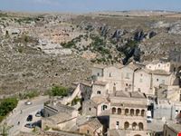 Dietro i 'sassi'