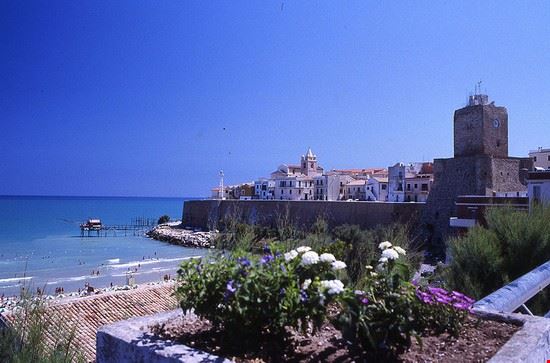 Borgo Antico Il Borgo Antico di Termoli che si affaccia sul mare Antonio Raspa - Creative Commons Attribution-Share Alike 2.5 Generic Antonio Raspa