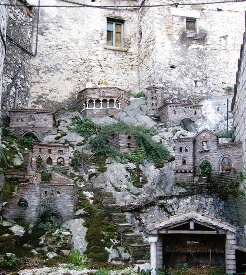  Cusano Mutri  