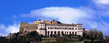Certosa di San Martino vista dal Porto