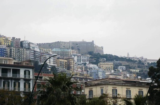 Castel Sant'Elmo visto dal porto