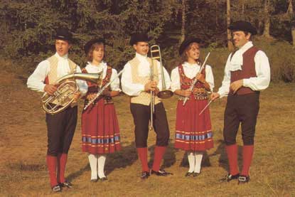 L'antico e tradizionale costume noneso