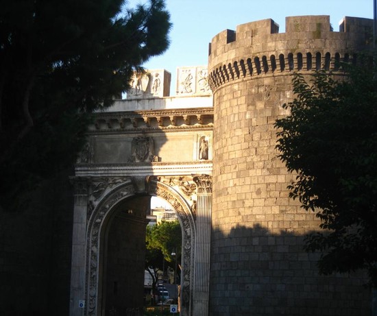Porta Capuana
