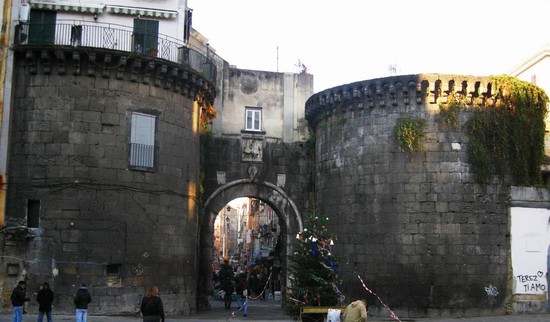 Porta Nolana