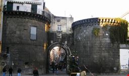 Porta Nolana