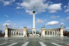 hero square budapest