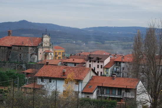 panorama con chiesa