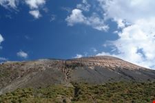 Alle pendici del vulcano "La Fossa"