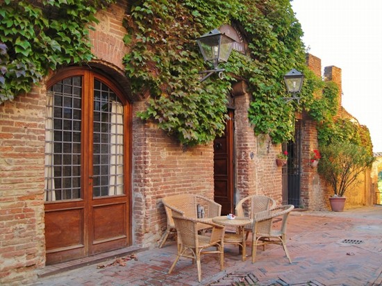Autunno in Toscana - Borgo medievale di Certaldo Alto (FI)