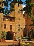 Primavera in Toscana - borgo medievale di Certaldo Alto (FI)