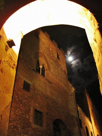Certaldo Alto (FI) splendido borgo medievale in Toscana