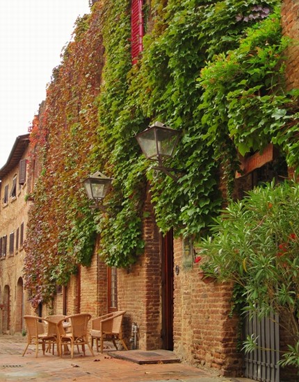 Certaldo Alto (FI) splendido borgo medievale in Toscana