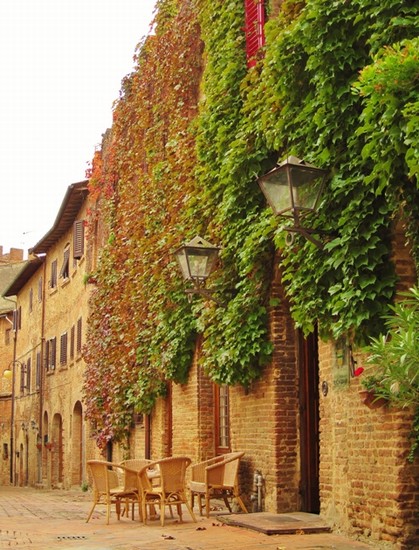 Certaldo Alto (FI) splendido borgo medievale in Toscana