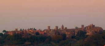 Certaldo Alto (FI) splendido borgo medievale in Toscana