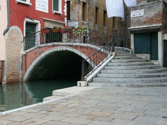 Un angoletto