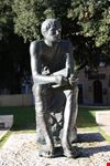 Il monumento a Varrone