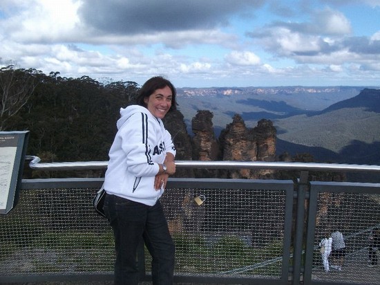 blue mountain (three sisters)