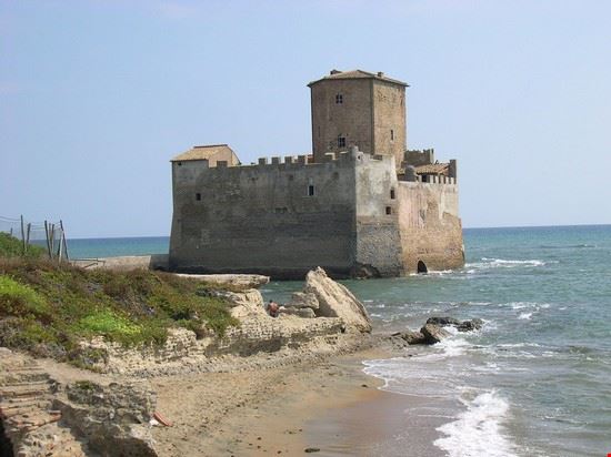Torre Astura Nettuno Alessio Antonietti - CC BY-SA 3.0 Alessio Antonietti