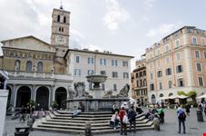 Piazza Santa Maria in Trastevere