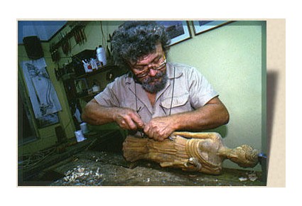 nanoshop psirri artigiano lavora il legno