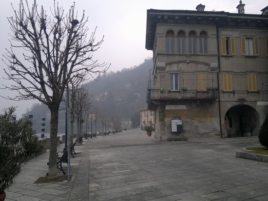 lungolago