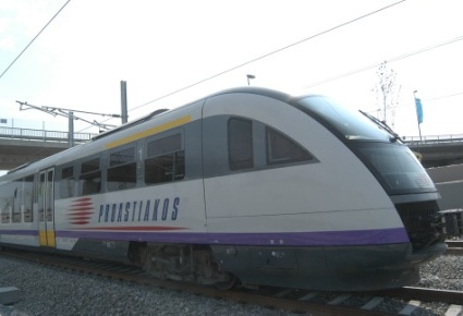 treno proastiakos athens ote
