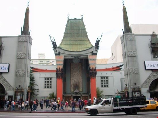  Los Angeles  