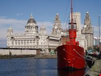 vista desde albert dock liverpool