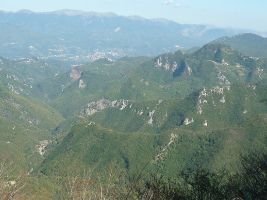 vista dalla vetta del Monte Forato