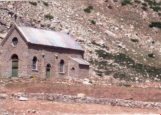 El puente del inca La Chiesa che si è salvata dalla tremenda slavina  