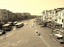 Vista Canal grande dal Ponte di Rialto