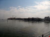 vista della laguna dal treno venezia