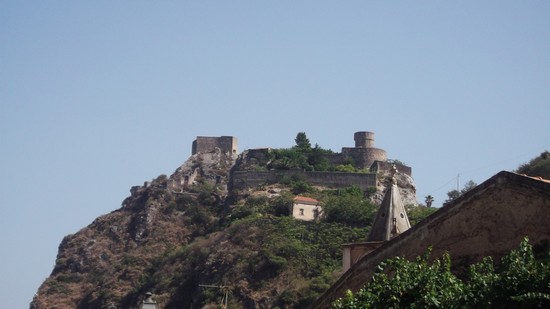 il castello di Sant'Alessio