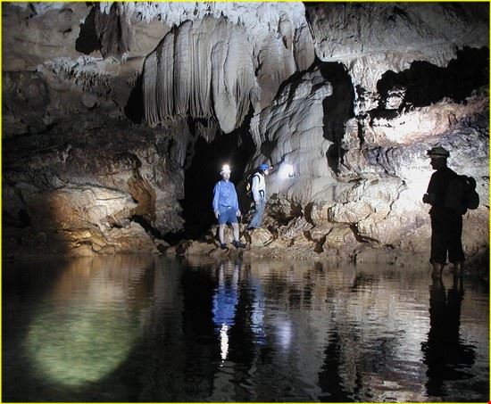  Area dei lampadari Grotte di Falvaterra  