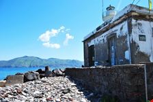La salina e il mare