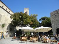 Piazza antistante villa Rufolo