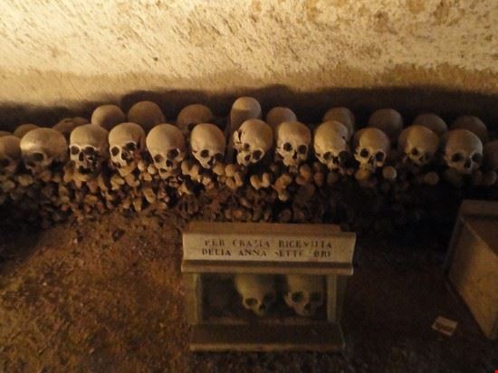 Cimitero delle Fontanelle Cimitero delle Fontanelle  