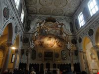 Interno chiesa ornamenti