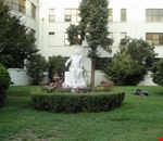 monumento presso università monumento presso università