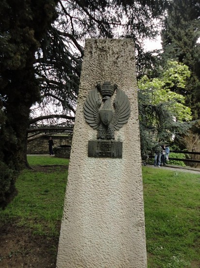 ai caduti della Polizia