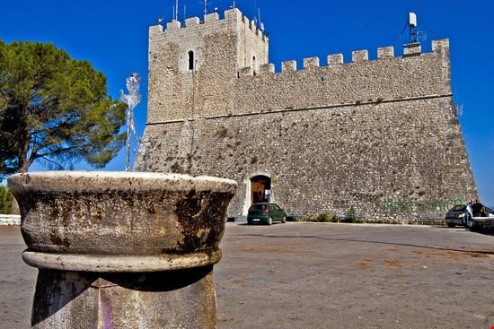 Castello Monforte Castello Monforte di Campobasso ©maxwolf00 - CC BY-NC-SA 2.0 ©maxwolf00