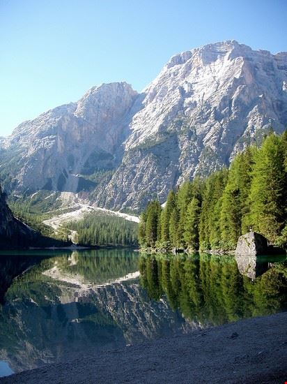 Lago di Braies Lago di Braies ©Satyricon86 - CC BY-SA 2.0 ©Satyricon86