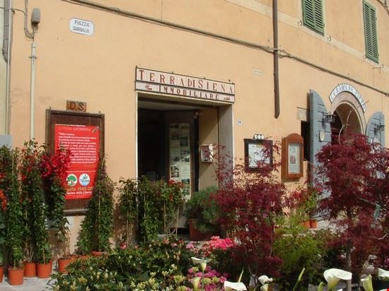  Cetona  