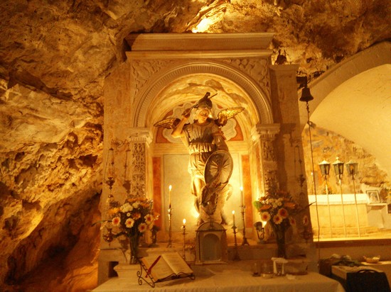 Santuario San Michele in Monte Laureto