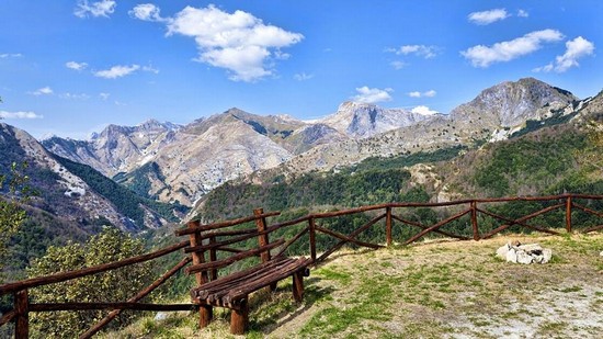 DAL MARE AI MONTI