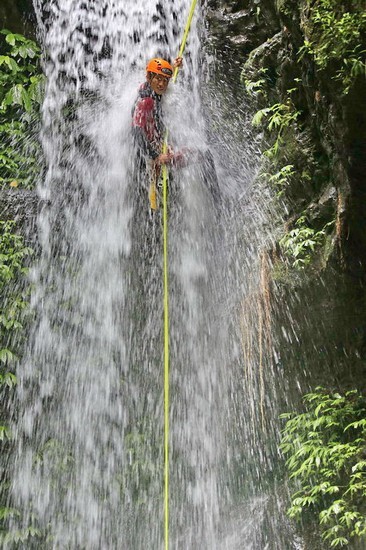 Kerenkali waterfall - Bali canyoning