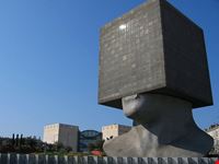La Tete Carrè